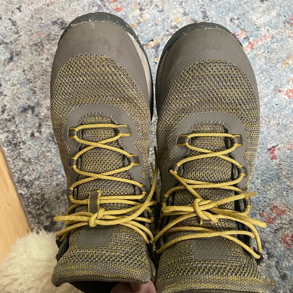 COPY - REI women’s flash hiking boots - Picture 3 of 5
